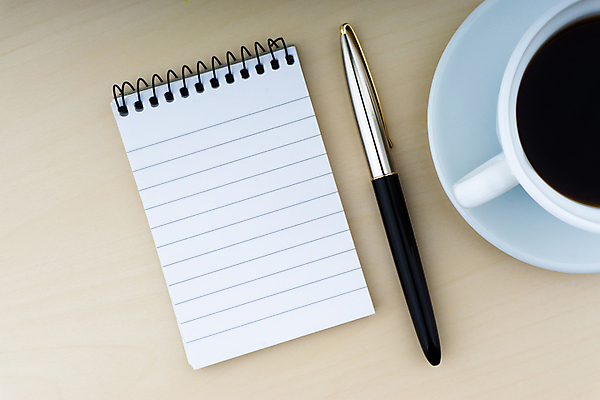 포토 JPG 해외이미지 직업 학생 디자인 배너 행복 커피 백그라운드 컨셉 비즈니스 자연 탁자 주택 건강 창조 미소 사람 앉기 성인 사람없음 야외 목재 파란색 노트북 컴퓨터 사무실 우주 공백 흰색 업무 디자이너 책상 머리위 카피스페이스 미니멀 해외포토 나무 감정 음료 컬러 가구 재료 모션 표정 건물 전자제품 작업 생태계 파일형식 이미지허브