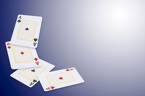 포토 JPG 해외이미지 손 종이 얼굴 백그라운드 놀이 사람없음 빨간색 파란색 숫자 검은색 게임 하트 우승 신용카드 4 행운 그룹 재산 도박 위험 카지노 기회 다이아몬드 포커 승자 에이스 카피스페이스 해외포토 모양 문자 컬러 컨셉 신체부위 금융 공백 최고 트럼프 보석 파일형식 이미지허브