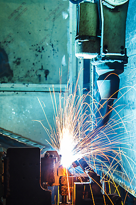 포토 JPG 해외이미지 실내 사람없음 빛 기계 업무 연기 불똥 용접 용접기 철강 해외포토 내부 작업 파일형식 이미지허브