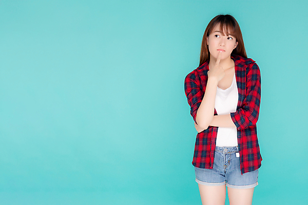 포토 JPG 해외이미지 모델 라이프스타일 행복 감정 아시아 여행 백그라운드 컨셉 생각 비즈니스 휴가 아이디어 한명 미소 사람 동양인 성인 여름 파란색 뷰티 유행 여행객 수확 표현 자신감 피부 고립 스타일 힙스터 해외포토 1 계절 패션 나라 컬러 농업 표정 인종 생활 신체부위 파일형식 이미지허브