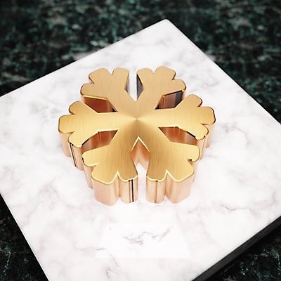 포토 JPG 해외이미지 디자인 탁자 사람없음 초록색 반짝임 반사 3D 금속 디지털 흰색 정상 심볼 사인 만들기 대리석 광택 청동 고립 소셜 지휘대 해외포토 컬러 가구 재료 모션 재질 디지털합성 파일형식 이미지허브