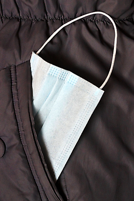 포토 JPG 해외이미지 건강 가면 사람없음 약 건강관리 재킷 회색 조끼 입 바이러스 보호 질병 주머니 예방 감염 돌봄 심각 위생관리 전염병 필터 해외포토 컬러 컨셉 의학 모션 관리 신체부위 외투 파일형식 이미지허브