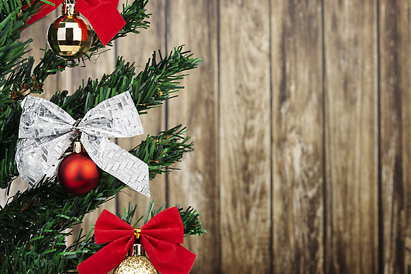 포토 JPG 해외이미지 나무 계절 백그라운드 크리스마스 공 휴가 새해 선물 사람없음 목재 장식 빨간색 축하 황금 은색 카피스페이스 해외포토 식물 기념일 컬러 컨셉 재료 공백 파일형식 이미지허브