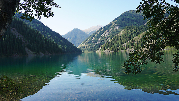 포토 JPG 해외이미지 나무 공원 아시아 호수 여행 자국 자연 하늘 산 안테나 사람없음 야외 목재 초록색 물 파란색 뷰티 여행객 환경 계곡 소나무 황무지 정상 숲 언덕 장면 전나무 드론 전국 카자흐스탄 해외포토 자연요소 식물 공공시설 나라 컬러 재료 통신 사람 생태계 파일형식 이미지허브