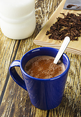 포토 JPG 해외이미지 커피 음료 음식 백그라운드 겨울 탁자 아침 따뜻함 사람없음 목재 컵 갈색 초콜릿 숟가락 식사 카페 우유 머그컵 추위 흰색 뜨거움 달콤 맛 아침식사 설탕 크림 아로마 코코아 시나몬 핸드메이드 해외포토 주간 나무 식기 계절 컬러 가구 컨셉 재료 디저트 유제품 수저 상점 파일형식 이미지허브