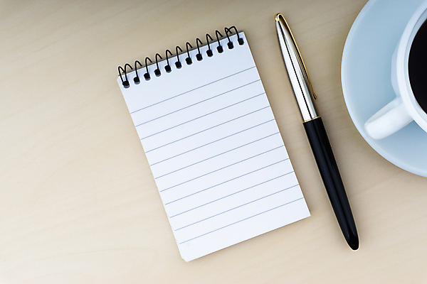 포토 JPG 해외이미지 직업 학생 디자인 배너 행복 커피 백그라운드 컨셉 비즈니스 자연 탁자 주택 건강 창조 미소 사람 앉기 성인 사람없음 야외 목재 파란색 노트북 컴퓨터 사무실 우주 공백 흰색 업무 디자이너 책상 머리위 카피스페이스 미니멀 해외포토 나무 감정 음료 컬러 가구 재료 모션 표정 건물 전자제품 작업 생태계 파일형식 이미지허브