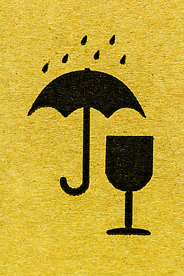 포토 JPG 해외이미지 종이 백그라운드 컨셉 일러스트 비즈니스 교통시설 모션 자동차 선물 사람없음 빨간색 상자 상점 화물 흰색 표현 배달원 구매 컨테이너 승합차 서비스 사인 속도 만들기 패키지 짐차 질서 온라인 짐싸기 판지 고립 무료 취급주의 해외일러스트 직업 산업 육상교통 컬러 교통 승용차 경고 쇼핑 운송업 예절 시설 파일형식 이미지허브