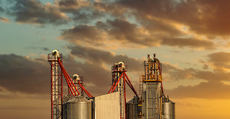포토 JPG 해외이미지 식물 산업 백그라운드 비즈니스 공장 통 사람없음 파란색 빛 환경 탑 금속 검은색 힘 기계 일몰 장비 에너지 수확 엔지니어 제조 상품 낟알 컨테이너 밀 러시아 탱크 연료 수납 튜브 원뿔 자원 공학 시베리아 철강 화학물질 공급 해외포토 도형 건축물 교육 유럽 컬러 농업 공업 재질 곡류 노을 화학 기술자 파일형식 이미지허브