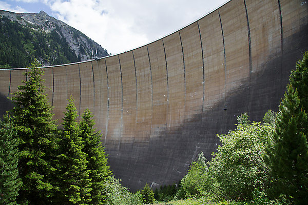 포토 JPG 해외이미지 식물 호수 건축양식 풍경 사람없음 건물 초록색 물 계곡 재활용 에너지 저수지 오스트리아 역 큼 댐 시설 아치 알프스 공학 세대 유지 수력발전 중력 해외포토 자연요소 건축물 공공시설 교육 건축 유럽 컬러 교통시설 발전 크기 친환경 수력에너지 파일형식 이미지허브