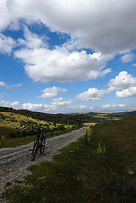 포토 JPG 해외이미지 라이프스타일 공원 스포츠 여행 교통시설 자연 휴식 사람없음 야외 자전거 봄 시골 승차 순환 주말 해외포토 계절 공공시설 교통 컨셉 모션 생활 바이크 시설 생태계 파일형식 이미지허브