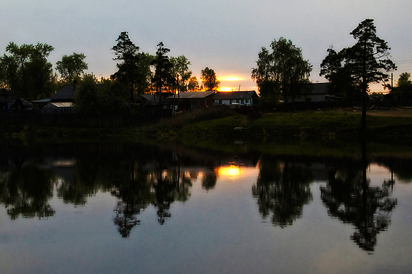 포토 JPG 해외이미지 나무 식물 계절 공원 호수 선 백그라운드 낙엽 잎 자연 벽지 휴가 산 사람없음 야외 목재 초록색 물 강 뷰티 반사 환경 침묵 거울 하이킹 매끈함 숲 언덕 지역 침엽수 내추럴 해외포토 자연요소 공공시설 컬러 재료 레저 소리 감각 생태계 파일형식 이미지허브