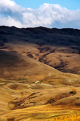 포토 JPG 해외이미지 나무 꽃 여행 백그라운드 자연 하늘 산 주택 파노라마 사람없음 초록색 강 컬러풀 갈색 환경 골짜기 계곡 흰색 개화 개울 숲 시원함 그림 러시아 암초 통과 산악지대 그리너리 해외포토 식물 유럽 컬러 촬영기법 건물 생태계 파일형식 트랜드컬러 이미지허브