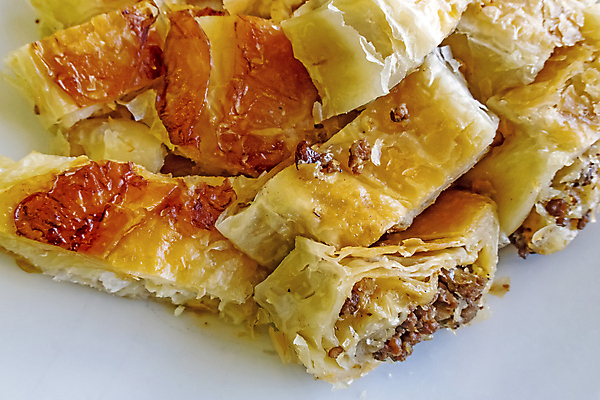 포토 JPG 해외이미지 전통 접시 문화 음식 빵 백그라운드 치즈 쟁반 건강 육류 요리 사람없음 주방 식사 저녁식사 빵집 신선 뜨거움 맛 아침식사 굽기 먹기 반죽 롤 동쪽 패티 칠면조 점심식사 채식주의자 페스츄리 피타 핸드메이드 튀르키예 해외포토 식기 아시아 컨셉 식재료 모션 조류 유제품 상점 구이 방향 채식 파일형식 이미지허브