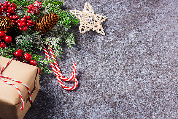 포토 JPG 해외이미지 나무 계절 행복 별 리본 백그라운드 크리스마스 겨울 탁자 휴가 새로움 선물 사람없음 목재 장식 초록색 상자 우주 축제 어둠 공백 바위 나뭇가지 시골 축하 소나무 신용카드 플랫 정상 12월 연도 레이아웃 초대 머리위 위치 전나무 석판 엘리먼트 많음 해외포토 자연요소 식물 기념일 감정 컬러 가구 컨셉 재료 금융 돌_바위 날짜 파일형식 이미지허브