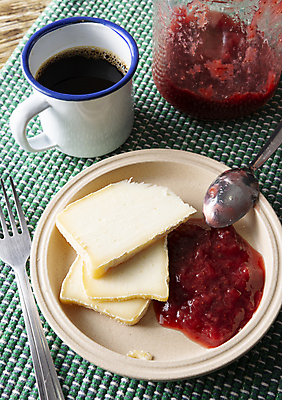 포토 JPG 해외이미지 전통 접시 커피 음식 조각 백그라운드 포크 과일 탁자 딸기 디저트 치즈 사람없음 목재 컵 빨간색 초록색 농장 노란색 숟가락 식사 우유 흰색 시골 신선 달콤 맛 아침식사 잼 나무껍질 젤리 브라질 내추럴 핸드메이드 해외포토 나무 식기 음료 컬러 가구 컨셉 농업 재료 유제품 수저 껍질 소스_음식 남아메리카 파일형식 이미지허브