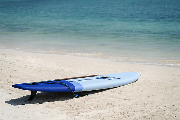 포토 JPG 해외이미지 주간 바다 그림자 해변 사람없음 야외 서핑보드 해외포토 자연요소 보드_스포츠 파일형식 이미지허브