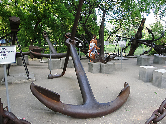 포토 JPG 해외이미지 디자인 공원 여행 산 설명 이벤트 사람없음 건물 기계 총 도시 원형 역사 사인 박물관 군용 싸움 전쟁 러시아 탱크 육군 방문 무거움 대포 영웅 기념물 천연기념물 명예 갑옷 복잡 소련 소비에트 우크라이나 폭행 필승 흥미 해외포토 도형 건축물 공공시설 유럽 무기 컨셉 모션 군대 우승 폭력 범죄 무게 보호장비 파일형식 이미지허브