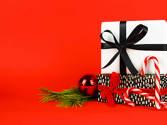 포토 JPG 해외이미지 나무 계절 리본 종이 밧줄 백그라운드 크리스마스 겨울 포장 공 휴가 선물 미술 이벤트 사람없음 장식 빨간색 초록색 상자 글로벌 귀여움 놀람 장식볼 수확 흰색 축하 생일 황금 달콤 큐브 오브젝트 활 유기농 심플 패키지 추수감사절 포장소품 해외포토 식물 웰빙 기념일 감정 기독교 줄 컬러 컨셉 농업 문화예술 표정 맛 포장재료 파일형식 이미지허브