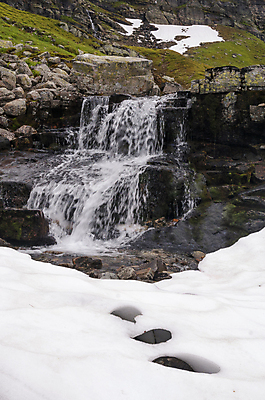 포토 JPG 해외이미지 여행 겨울 자연 산 노르웨이 사람없음 강 폭포 추위 개울 급류 지역 해외포토 계절 유럽 생태계 파일형식 이미지허브