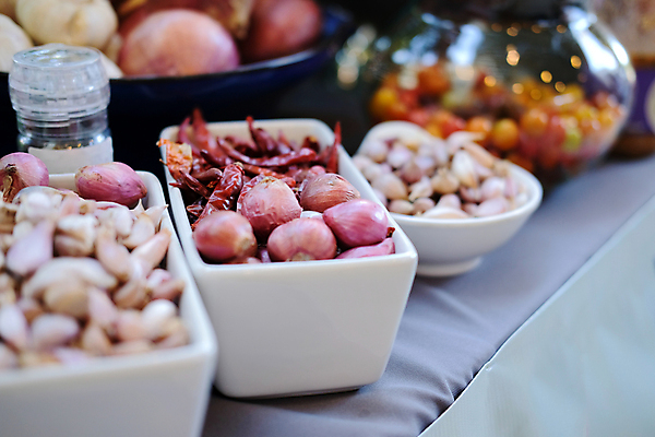 포토 JPG 해외이미지 전통 음식 채소 재료 태국 자연 고추 건조 건강 마늘 요리 동양인 사람없음 빨간색 뜨거움 양념 조미료 허브 향신료 매움 후추 내추럴 채식주의자 샬롯 해외포토 식물 아시아 컬러 양파 인종 맛 생태계 채식 향미료 파일형식 이미지허브