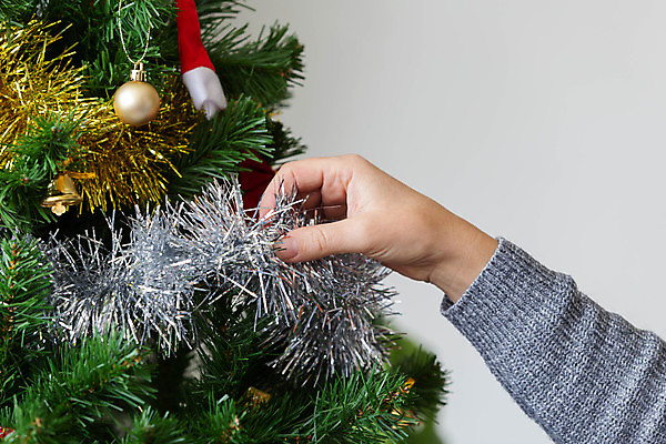 포토 JPG 해외이미지 나무 전통 손 디자인 행복 백그라운드 크리스마스 겨울 공 가족 휴가 새로움 주택 아이디어 사람없음 장식 뷰티 갈색 쌓기 장식볼 축하 황금 12월 보석 왼쪽 스웨터 묘사 오브젝트 준비 전나무 양모 해외포토 식물 계절 기념일 감정 컬러 컨셉 상의 관계 모션 건물 신체부위 직물 날짜 광석 방향 파일형식 이미지허브