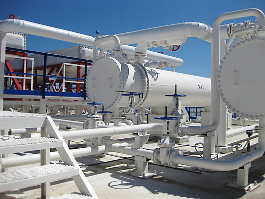 포토 JPG 해외이미지 나무 식물 산업 비즈니스 공장 굴뚝 사람없음 건물 경제 환경 탑 금속 힘 기계 장비 에너지 역 제조 휘발유 석유 수증기 철 가스 공학 디젤 복잡 설치 파이프라인 화학물질 공급 해외포토 건축물 교육 컨셉 공업 교통시설 재질 화학 파이프_관 파일형식 이미지허브