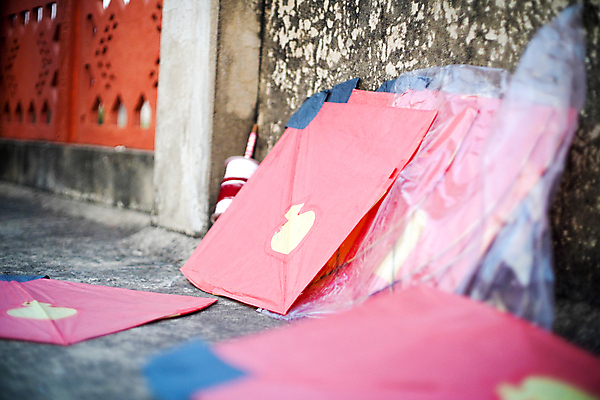 포토 JPG 해외이미지 전통 사람없음 컬러풀 장난감 축제 축하 달콤 인도인 연 실타래 핸드메이드 힌두교 해외포토 외국인 종교 컬러 컨셉 동양인 놀이용품 맛 파일형식 이미지허브