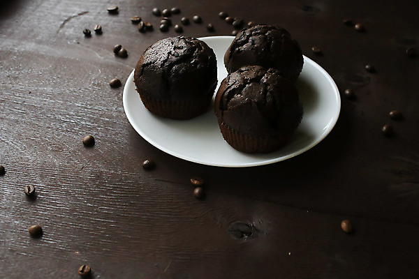 포토 JPG 해외이미지 라이프스타일 접시 여자 음식 결혼 백그라운드 휴식 디저트 요정 3 미소 사람없음 장식 가로 파티 케이크 식당 초콜릿 얼음 기쁨 소용돌이 흰색 대접 생일 선택 달콤 맛 유혹 컵케이크 굽기 배열 먹기 크림 오브젝트 만족 슛 머핀 코코아 고립 해로움 카피스페이스 프로스팅 해외포토 자연요소 식기 기념일 감정 음료 빵 컬러 컨셉 모션 표정 사람 이벤트 생활 상점 공백 회오리 구이 제빵 파일형식 이미지허브