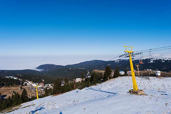 포토 JPG 해외이미지 계절 행복 밧줄 교통수단 스포츠 여행 캐나다 겨울 가족 교통시설 하늘 휴가 스키 산 사람 사람없음 야외 가로 여행객 하이킹 스노우보드 곤돌라 엘리베이터 필름 언덕 산봉우리 해외포토 감정 줄 교통 북아메리카 관계 레저 겨울스포츠 보드_스포츠 시설 봉우리 파일형식 이미지허브