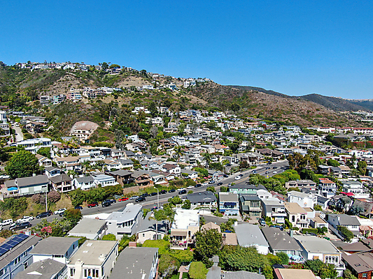 포토 JPG 해외이미지 나무 도로 바다 여행 오렌지 건축양식 자연 부동산 휴가 거리 주택 안테나 파노라마 풍경 사람없음 야외 파란색 야자수 태양 일출 항구 미국 침묵 도시 고급 빌라 언덕 캘리포니아 암초 타운 남쪽 로스앤젤레스 개발 조감도 해외포토 자연요소 식물 건축 길 컬러 컨셉 북아메리카 과일 통신 교통시설 촬영기법 건물 노을 소리 재산 방향 생태계 파일형식 이미지허브