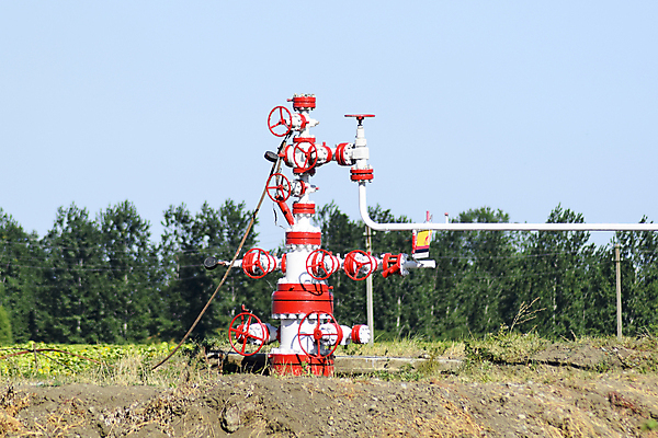 포토 JPG 해외이미지 산업 조각 공장 굴뚝 사람없음 머리 힘 장비 에너지 견과류 그리기 휘발유 석유 수증기 연결 발굴 기중기 대문 볼트 연료 가스 압력 조작 지원 화학물질 해외포토 공업 모션 신체부위 문 공구 화학 중장비 파일형식 이미지허브
