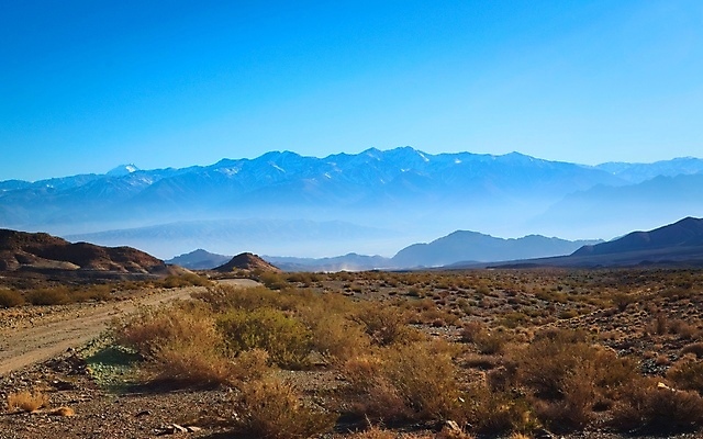 포토 JPG 해외이미지 자연 하늘 건조 풍경 사람없음 야외 맑음 침묵 사막 큼 아르헨티나 내추럴 산악지대 드넓은 스텝 해외포토 날씨 산 소리 남아메리카 크기 생태계 파일형식 이미지허브