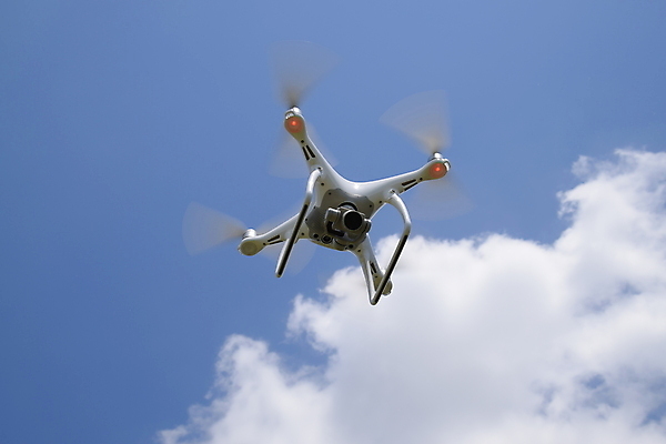 포토 JPG 해외이미지 하늘 사람없음 야외 태양 카메라 스마트 로봇 프로펠러 드론 해외포토 자연요소 컨셉 전자제품 파일형식 이미지허브