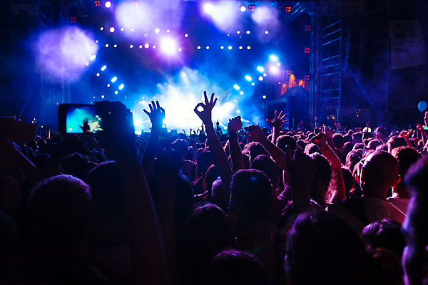 포토 JPG 해외이미지 손 실루엣 산업 음악 컨셉 모바일 사람 이벤트 사람없음 스마트폰 파티 카메라 디지털 사진촬영 콘서트 공연 장비 무대 춤 잡기 악단 군중 전화기 스마트 문학 스포트라이트 동영상 뮤지컬 소셜 실행 인기 테마 유흥 해외포토 모션 문화예술 촬영기법 신체부위 전자제품 핸드폰 스마트기기 촬영 파일형식 이미지허브