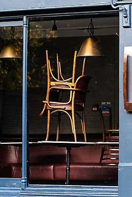 포토 JPG 해외이미지 음식 여행 가구 의자 비즈니스 탁자 거리 실내 안전 사람없음 야외 내부 경제 상점 식당 식사 카페 도시 바 바이러스 보호 질병 실업 무역 감염 일반 소셜 위기 전염병 해외포토 산업 생활용품 컨셉 의학 파일형식 이미지허브