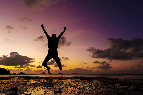 포토 JPG 해외이미지 전신 남자 행복 실루엣 바다 여행 휴가 한명 성인 야외 햇빛 점프 일몰 저녁 성인남자한명만 해외포토 1 감정 모션 촬영기법 사람 태양 노을 야간 남자한명만 성인남자만 파일형식 이미지허브