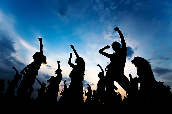 포토 JPG 해외이미지 손 여자 행복 실루엣 별 음악 하늘 추상 함께함 미술 사람 이벤트 성인 사람없음 여름 친구 빛 청춘 파티 검은색 축제 일몰 콘서트 기쁨 댄서 축하 부채 그룹 군중 디스코 윤곽 연예인 팝 해외포토 자연요소 직업 계절 감정 컬러 컨셉 무늬 관계 문화예술 촬영기법 신체부위 노을 공연 춤 파일형식 이미지허브