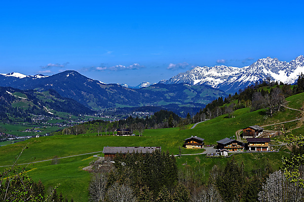 포토 JPG 해외이미지 나무 계절 유럽 스포츠 여행 백그라운드 겨울 자연 하늘 휴가 스키 산 파노라마 풍경 사람없음 야외 초록색 여름 파란색 마을 계곡 맑음 하이킹 오스트리아 숲 스위스 휴양지 알프스 샬레 절정 해외포토 식물 나라 컬러 레저 날씨 겨울스포츠 촬영기법 실험기구 장소 생태계 파일형식 이미지허브