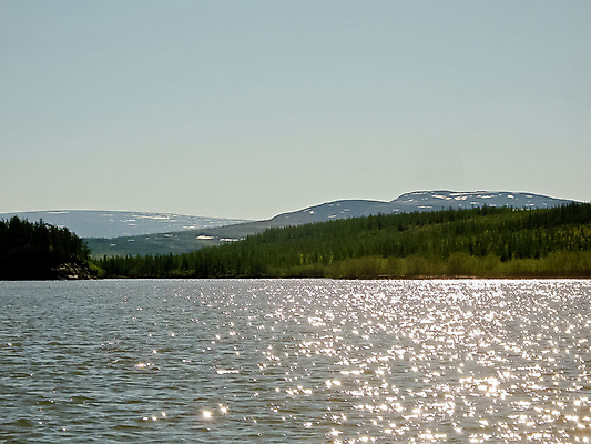 포토 JPG 해외이미지 공원 호수 섬 여행 자연 하늘 산 스웨덴 노르웨이 핀란드 사람없음 야외 초록색 물 파란색 강 봄 숲 북극 러시아 북쪽 서쪽 순록 시베리아 전국 해외포토 자연요소 계절 공공시설 유럽 컬러 북유럽 극지방 방향 생태계 파일형식 이미지허브