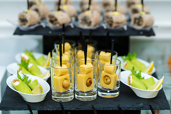 포토 JPG 해외이미지 접시 음식 빵 결혼 채소 유리 탁자 호텔 휴가 치즈 샌드위치 건강 육류 요리 이벤트 사람없음 장식 파티 요식업 식당 식사 저녁식사 샐러드 축하 신선 바 고급 맛 배열 먹기 웨이터 카나페 서비스 햄 점심식사 미니 뷔페 식욕 식품점 접수 해외포토 직업 식기 산업 가구 컨셉 식재료 모션 재질 숙소 유제품 서양음식 상점 파일형식 이미지허브