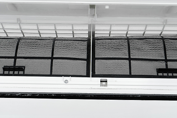 포토 JPG 해외이미지 직업 손 벽 백그라운드 주택 실내 사람없음 사무실 방 장비 추위 업무 그물 기술자 변화 수리 빨래 시원함 플라스틱 청소 오브젝트 서비스 먼지 고정 온도 유지 교체 돌봄 린스 위생관리 필터 해로움 더스트파티클 해외포토 컨셉 가사 비즈니스 모션 재질 관리 내부 건물 신체부위 작업 파일형식 이미지허브