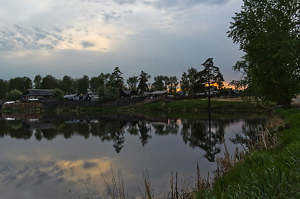 포토 JPG 해외이미지 나무 식물 1 공원 호수 야생동물 여행 백그라운드 잎 날개 자연 조류 지붕 안테나 파노라마 앉기 풍경 사람없음 야외 초록색 물 여름 강 뷰티 반사 갈색 계단 봄 흰색 저수지 연못 소나무 숲 내추럴 시베리아 수평선 해외포토 자연요소 동물 계절 공공시설 컬러 통신 모션 촬영기법 생태계 파일형식 이미지허브