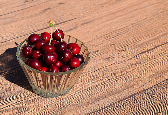 포토 JPG 해외이미지 실내 사람없음 체리 담기 유리그릇 해외포토 그릇 과일 모션 유리 내부 파일형식 이미지허브