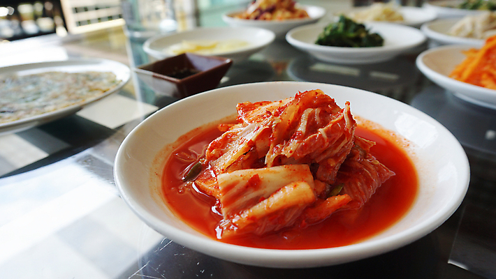 포토 JPG 해외이미지 전통 접시 아시아 문화 음식 백그라운드 다이어트 채소 재료 고추 한국 건강 마늘 요리 동양인 사람없음 빨간색 식사 당근 흰색 신선 양념 사발 향신료 준비 유기농 매움 양배추 피클 발효 후추 생강 칠레 방법 영양분 절임 채식주의자 핸드메이드 개조 해외포토 식기 웰빙 나라 컬러 뿌리채소 인종 사기그릇 남아메리카 맛 채식 향미료 파일형식 이미지허브