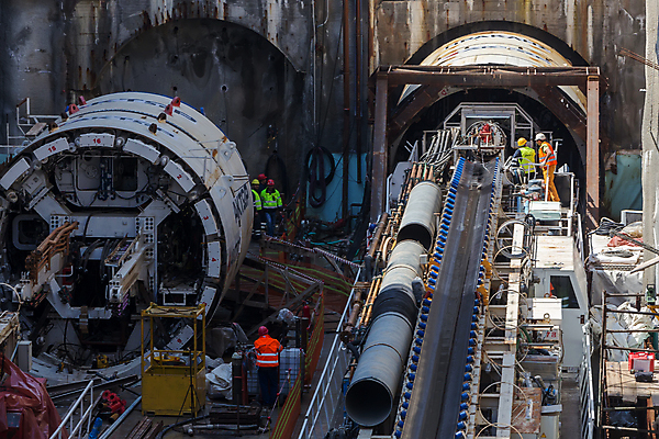 포토 JPG 해외이미지 산업 지구 노동자 직장 사람없음 힘 기계 장비 도구 도시 업무 구멍 엔지니어 터널 전철 역 땅 지루함 발굴 바쁨 지하 공학 진행 개발 땅파기 송곳 지원 커터 콘크리트 해외포토 직업 교육 감정 길 육상교통 회사 교통시설 대중교통 작업 기술자 파일형식 이미지허브