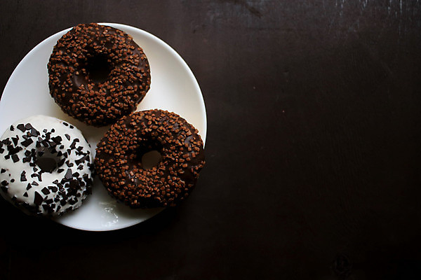 포토 JPG 해외이미지 전통 접시 음식 분홍색 백그라운드 디저트 기념 사탕 3 사람없음 장식 컬러풀 갈색 우주 케이크 초콜릿 얼음 축제 어둠 빵집 흰색 신선 원형 도넛 달콤 아침식사 설탕 굽기 수집 먹기 컵받침 질감 반죽 기부 러시아인 반투명 어려움 페스츄리 많음 해외포토 자연요소 도형 서양인 식기 빵 컬러 컨셉 모션 상점 식사 맛 구이 받침대 파일형식 이미지허브