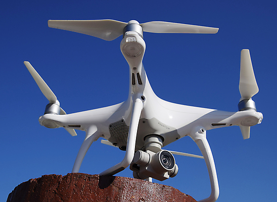 포토 JPG 해외이미지 하늘 사람없음 태양 카메라 스마트 로봇 프로펠러 드론 해외포토 자연요소 컨셉 전자제품 파일형식 이미지허브