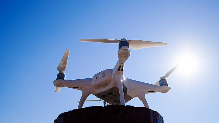 포토 JPG 해외이미지 하늘 사람없음 카메라 스마트 로봇 프로펠러 드론 해외포토 컨셉 전자제품 파일형식 이미지허브