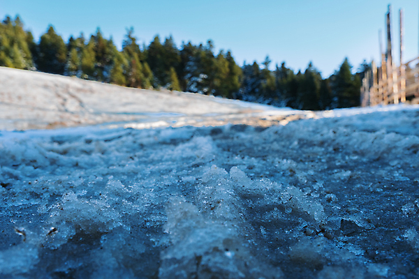 포토 JPG 해외이미지 모양 계절 도로 교통수단 백그라운드 겨울 패턴 자동차 자연 표면 날씨 추상 건조 사람없음 야외 가로 하이앵글 환경 얼음 바퀴 지저분함 발자국 오솔길 땅 방향 질감 먼지 점토 진흙 트랙터 짐차 내추럴 땅바닥 방법 끈적임 해외포토 자연요소 길 육상교통 뷰포인트 교통 무늬 교통시설 자국 바닥 감각 농기계 생태계 특수차량 파일형식 이미지허브