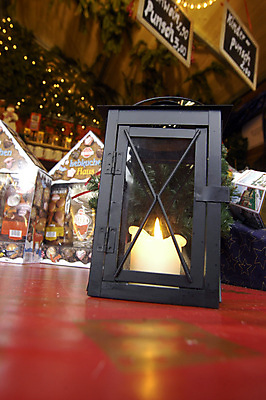 포토 JPG 해외이미지 문화 건축양식 촛불 조명 아파트 주택 따뜻함 사람없음 건물 빛 축제 어둠 오두막 비전 리빙 렌탈 숭배 생존 해외포토 건축물 건축 초 파일형식 이미지허브